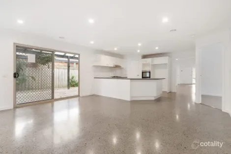 Property photo of 27 Bayport Drive Langwarrin VIC 3910