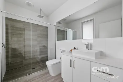 Property photo of 1C Perkin Avenue Pascoe Vale VIC 3044