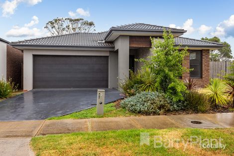 Property photo of 2 Blazon Drive Tarneit VIC 3029