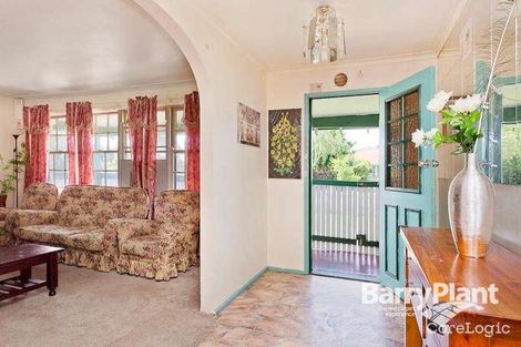 Property photo of 4 Finchaven Avenue Keysborough VIC 3173