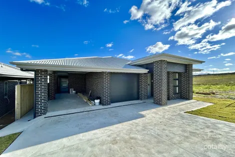 212 Biscay Cct, Menangle Park, NSW 2563