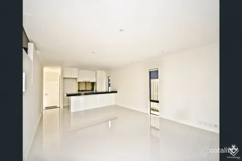 Property photo of 8 Altitude Drive Pimpama QLD 4209