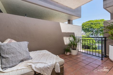 Property photo of 2/192 Juliette Street Greenslopes QLD 4120