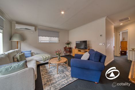 Property photo of 30/11 Hawk Avenue Pakenham VIC 3810