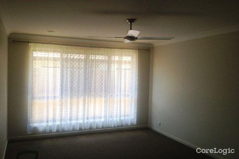 Property photo of 11 Fred Pham Crescent Doolandella QLD 4077