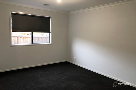 Property photo of 3 Thames Avenue Drouin VIC 3818