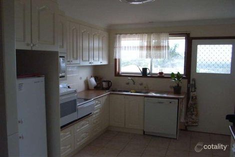 Property photo of 18 Lindsay Avenue Kiama Downs NSW 2533