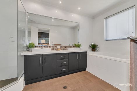 Property photo of 1/9 Dorsodura Way Mandurah WA 6210
