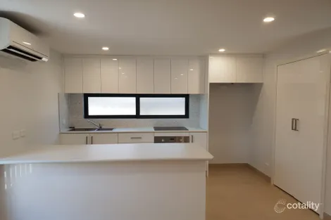 9 Cash Pl, Prairiewood, NSW 2176