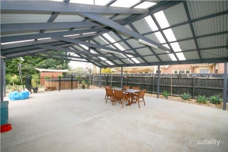 Property photo of 28 Wildflower Crescent Hoppers Crossing VIC 3029