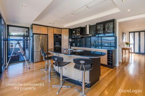 Property photo of 5 Karoola Crescent Lindisfarne TAS 7015