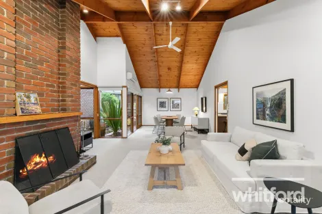 Property photo of 4 Buchan Court Highton VIC 3216