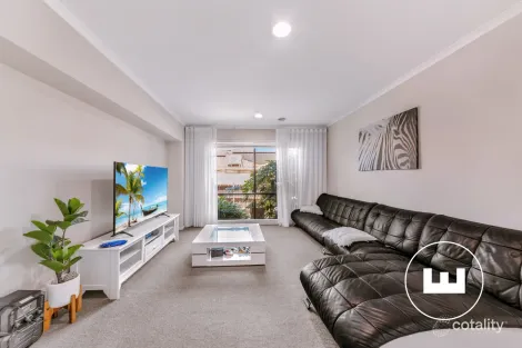 Property photo of 5 Eucumbene Drive Berwick VIC 3806