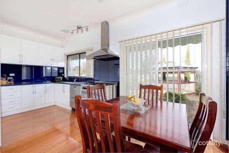 Property photo of 90 The Crossway Keilor East VIC 3033