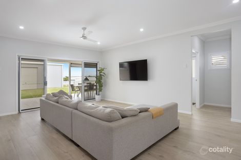 Property photo of 32 Arthur Drive Parkhurst QLD 4702