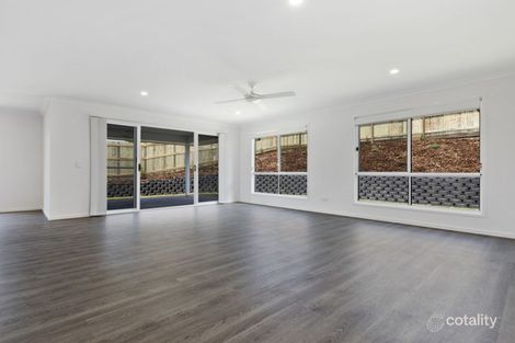 Property photo of 40 Altitude Drive Burnside QLD 4560