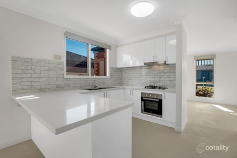 Property photo of 46 Stainsby Crescent Roxburgh Park VIC 3064