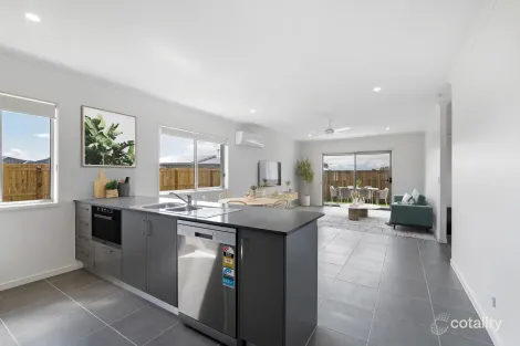 Property photo of 7 Riverside Esplanade Jimboomba QLD 4280