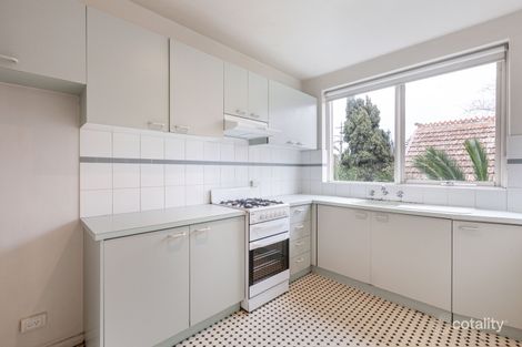 Property photo of 4/579 Dandenong Road Armadale VIC 3143