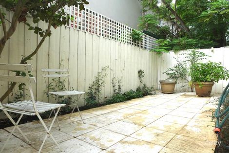 1/130 Mitford St, Elwood, VIC 3184