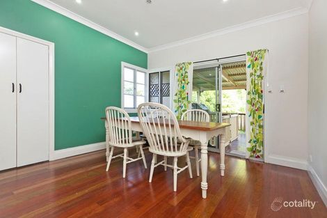 Property photo of 48 Roseneath Parade Wynnum West QLD 4178