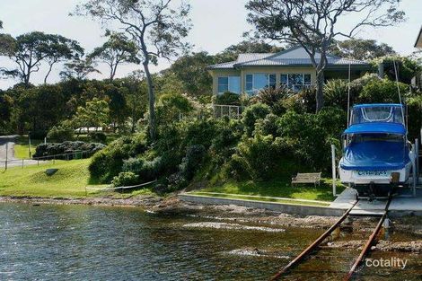 Property photo of 378 Skye Point Road Coal Point NSW 2283