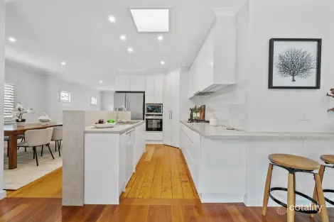 Property photo of 65 Deakin Street Essendon VIC 3040