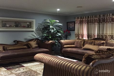 Property photo of 17 Bridlepath Drive Truganina VIC 3029