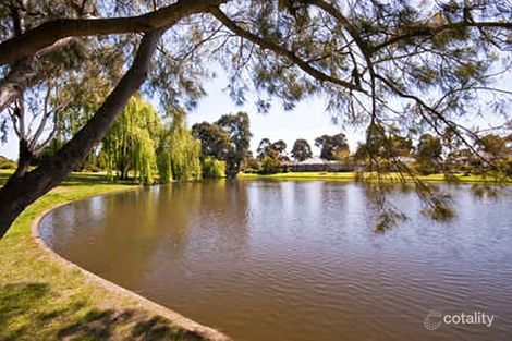 Property photo of 5 Cairn Curren Close Rowville VIC 3178