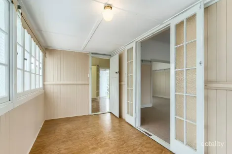 Property photo of 154 Days Road Grange QLD 4051