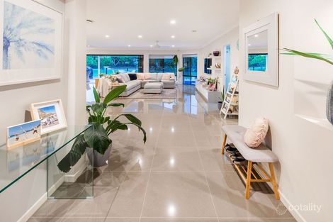 Property photo of 6 River Cove Place Helensvale QLD 4212