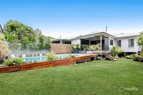 Property photo of 449 Tingal Road Wynnum QLD 4178