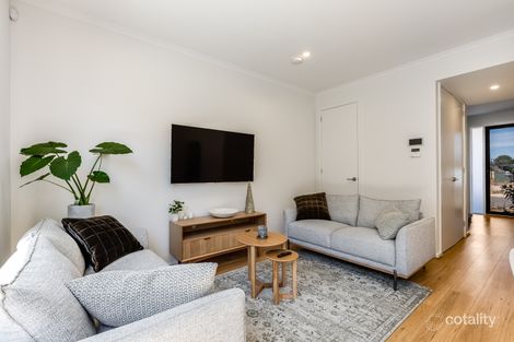 Property photo of 16 Arnold Close Findon SA 5023