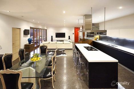 Property photo of 2 Weeroona Street Port Melbourne VIC 3207