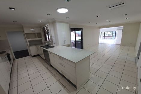 Property photo of 16 Camira Crescent Hillvue NSW 2340