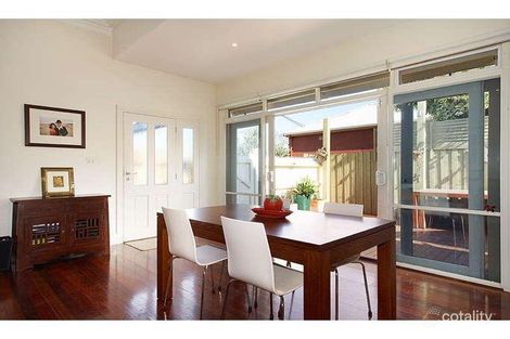 Property photo of 16 Ross Street Elsternwick VIC 3185