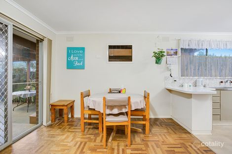 Property photo of 33 Silvertop Crescent Frankston North VIC 3200