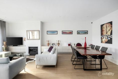 Property photo of 2/18-20 Sargood Street Toorak VIC 3142