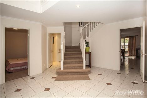 Property photo of 8 Peartree Way Glen Waverley VIC 3150