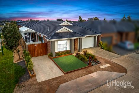 Property photo of 1 Pandra Place Brookfield VIC 3338