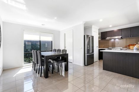 Property photo of 2 Steinbeck Lane Narre Warren VIC 3805