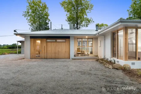 3090 Gembrook-Launching Place Rd, Gembrook, VIC 3783