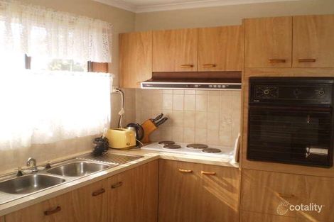 Property photo of 21 Lachlan Crescent Sandstone Point QLD 4511