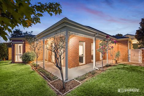 Property photo of 11 Kingsburgh Lane Lilydale VIC 3140