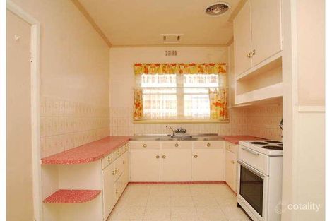 Property photo of 38 Summit Avenue Oak Park VIC 3046