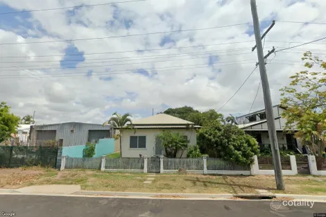 19 Tully St, South Townsville, QLD 4810