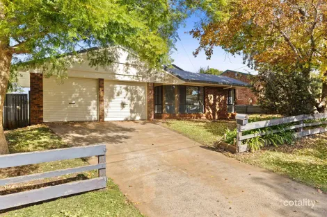 12 Marwedel St, Kearneys Spring, QLD 4350