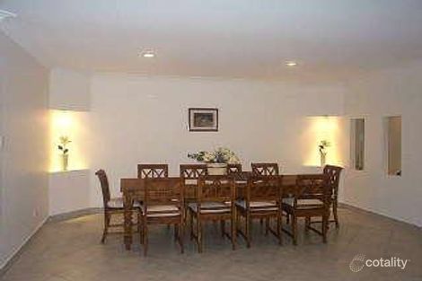 Property photo of 2 Sauerberg Close Kuraby QLD 4112