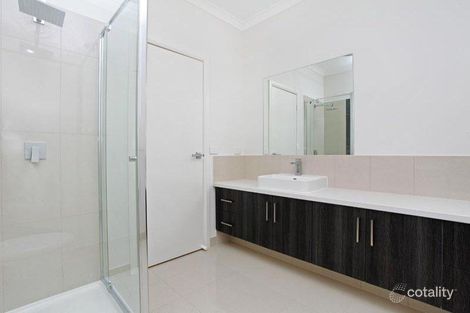 Property photo of 1/2 Anastasia Court Hillside VIC 3037