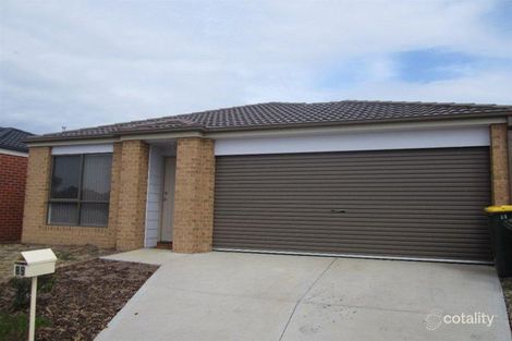 89 Diamond Pde, Skye, VIC 3977